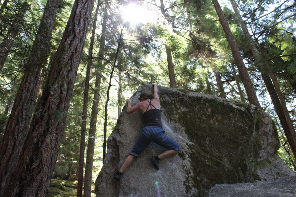 Squamish Bouldering Guide - Girl Beta & Videos